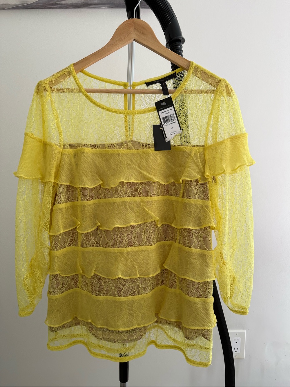 New BCBGMaxAzria Yellow Lace Ruffle Top
